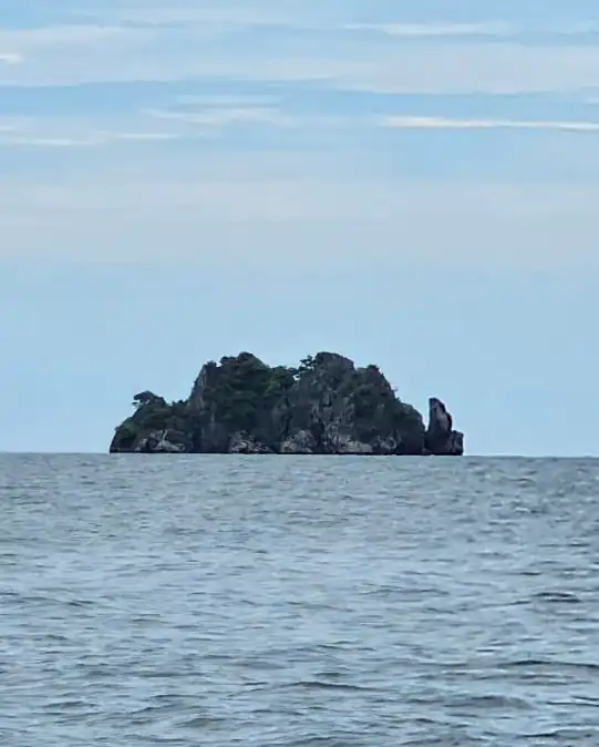 Koh Haa island dive site near Ao Nang Krabi.